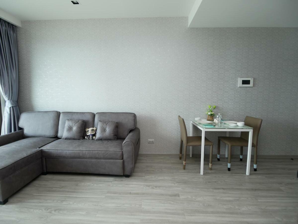 Aeras - The Ultimate Beachfront Experience Csomtien-part Kültér fotó