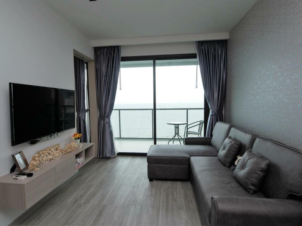 Aeras - The Ultimate Beachfront Experience Csomtien-part Kültér fotó